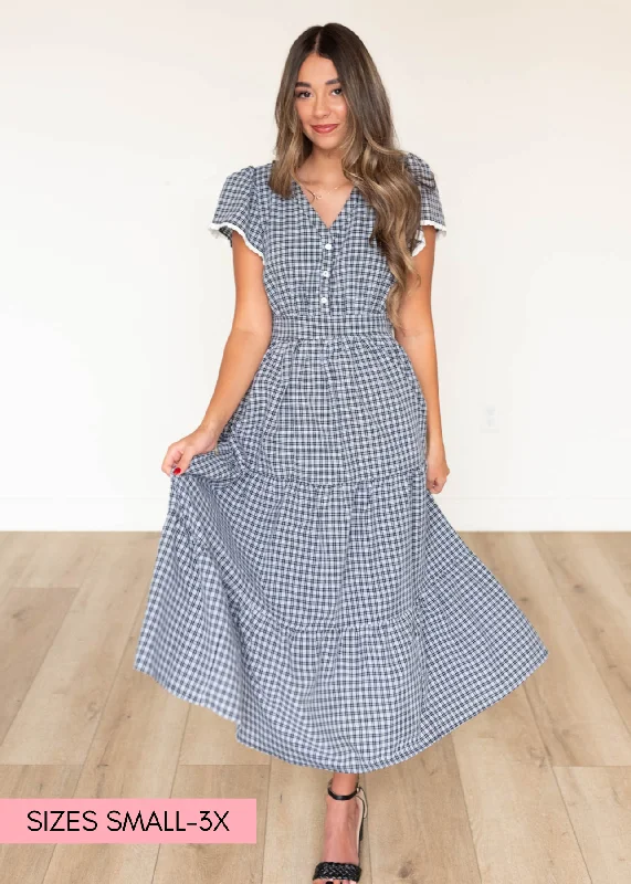 This Weekend's Hottest Deals Are Live Maddison Black Plaid Dress