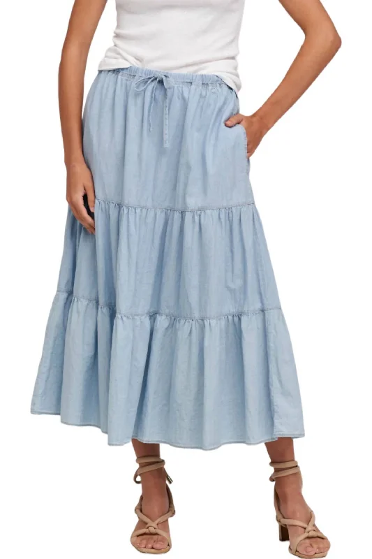 Fashionable Women's Clothing Simone Skirt In Chambray