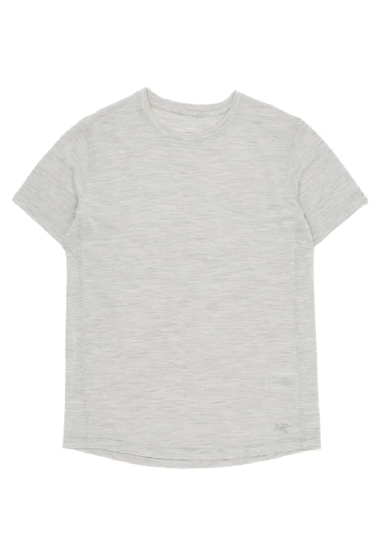 Women's Plus-Size Clothes Arc'teryx Women's Lana Short Sleeve Crew - Solitude