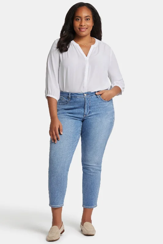 Comfortable Women's Outfits Stella Tapered Ankle Jeans In Plus Size - Crescent Shore